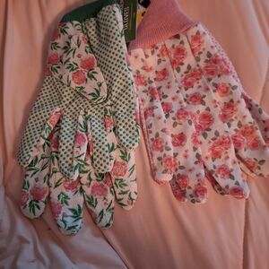 Floral Gardening Gloves Set